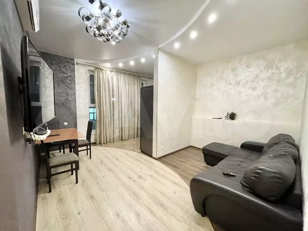 2-к. квартира, 70м, 4/6эт. - Фото 0