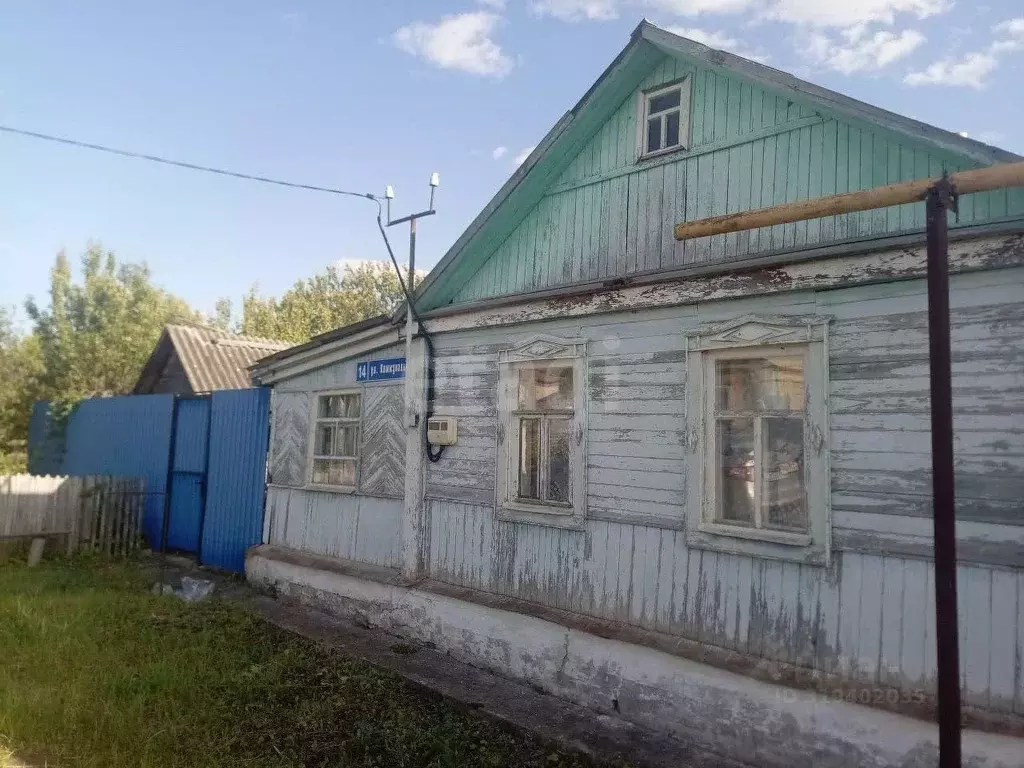 Дом в Белгородская область, Новый Оскол Коммунальная ул., 14 (24 м) - Фото 1