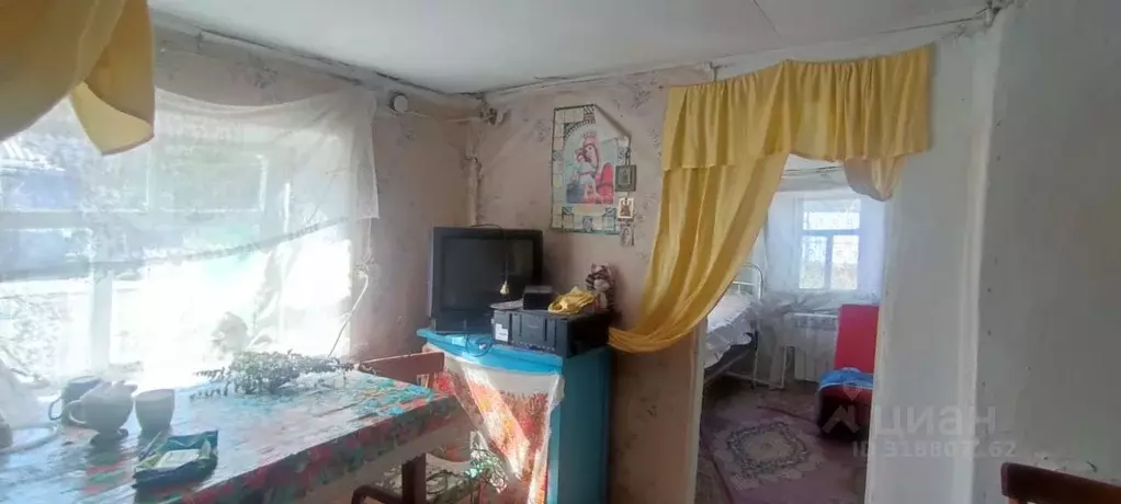 Дом в Краснодарский край, Щербиновский район, Шабельское с/пос, с. ... - Фото 1