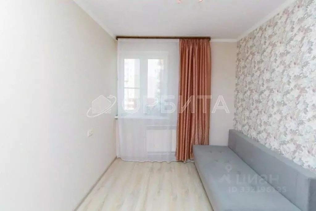 2-к кв. Тюменская область, Тюмень ул. Василия Гольцова, 3 (55.6 м) - Фото 2