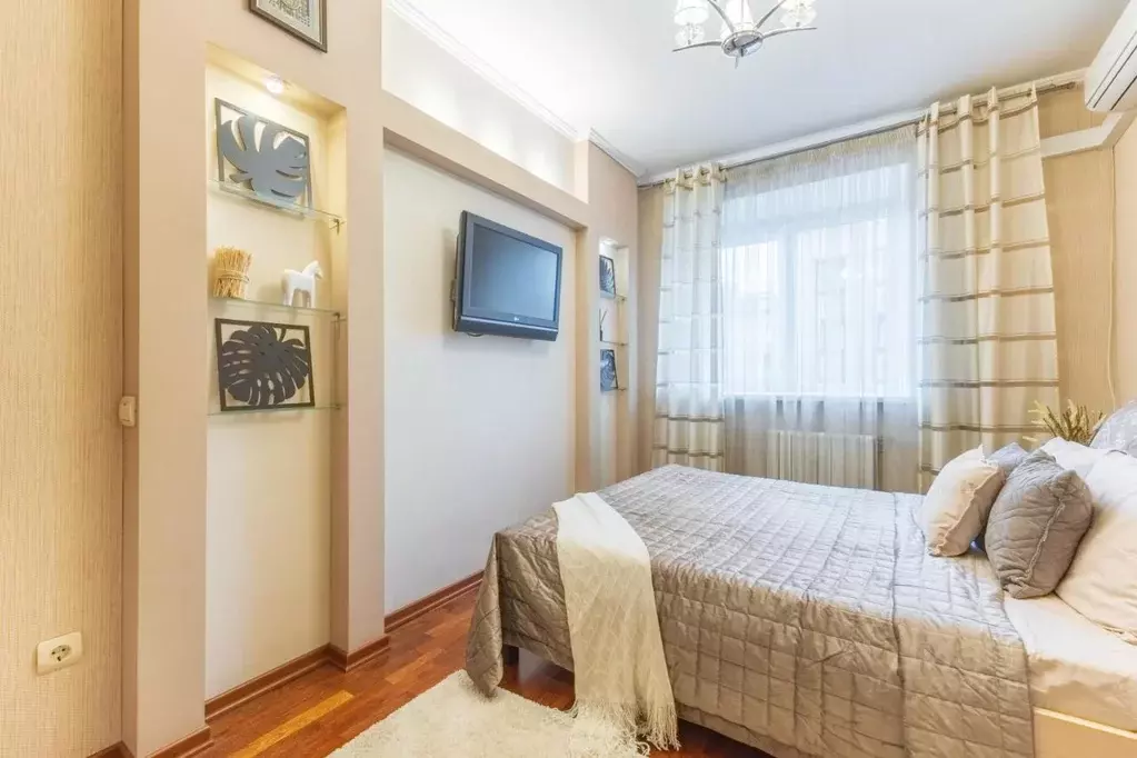 2-к кв. Татарстан, Казань Габдуллы Тукая ул., 75г (80.0 м) - Фото 1