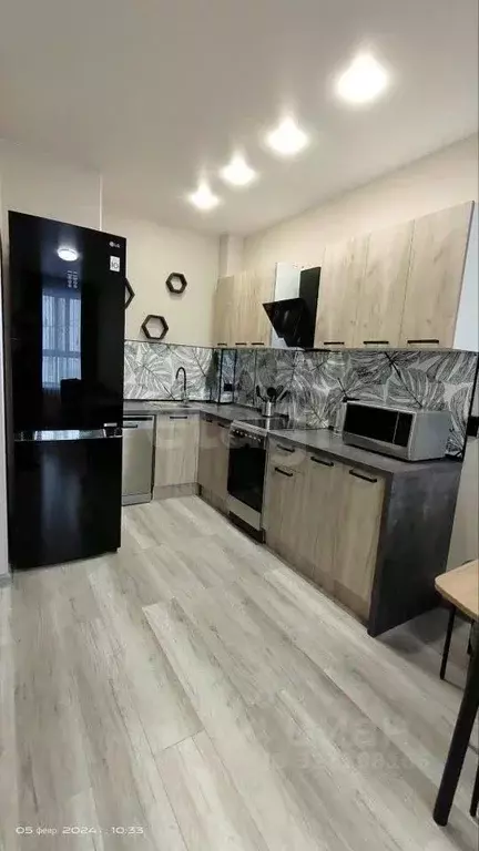 1-к кв. Тюменская область, Тюмень ул. Пожарных и Спасателей, 14 (41.0 ... - Фото 1