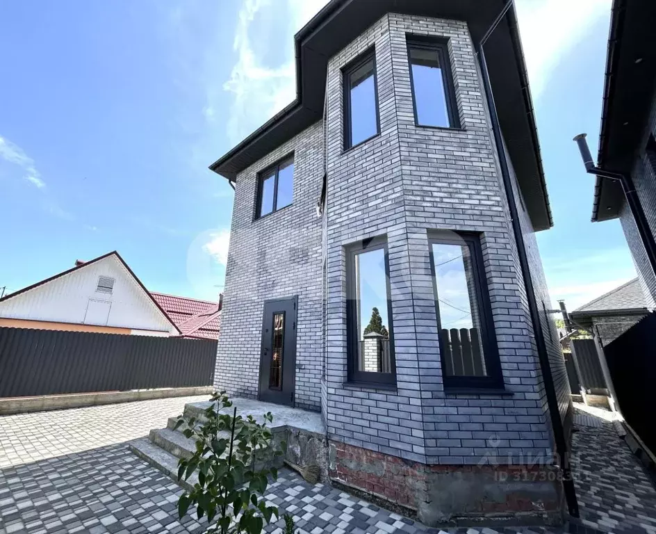 Дом в Краснодарский край, Горячий Ключ пер. Нефтяников (108 м) - Фото 1