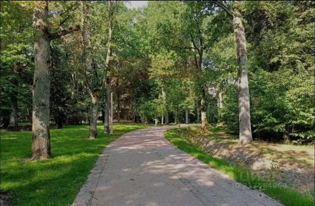 1-к кв. Калининградская область, Калининград ул. Глинки, 1 (43.0 м) - Фото 1