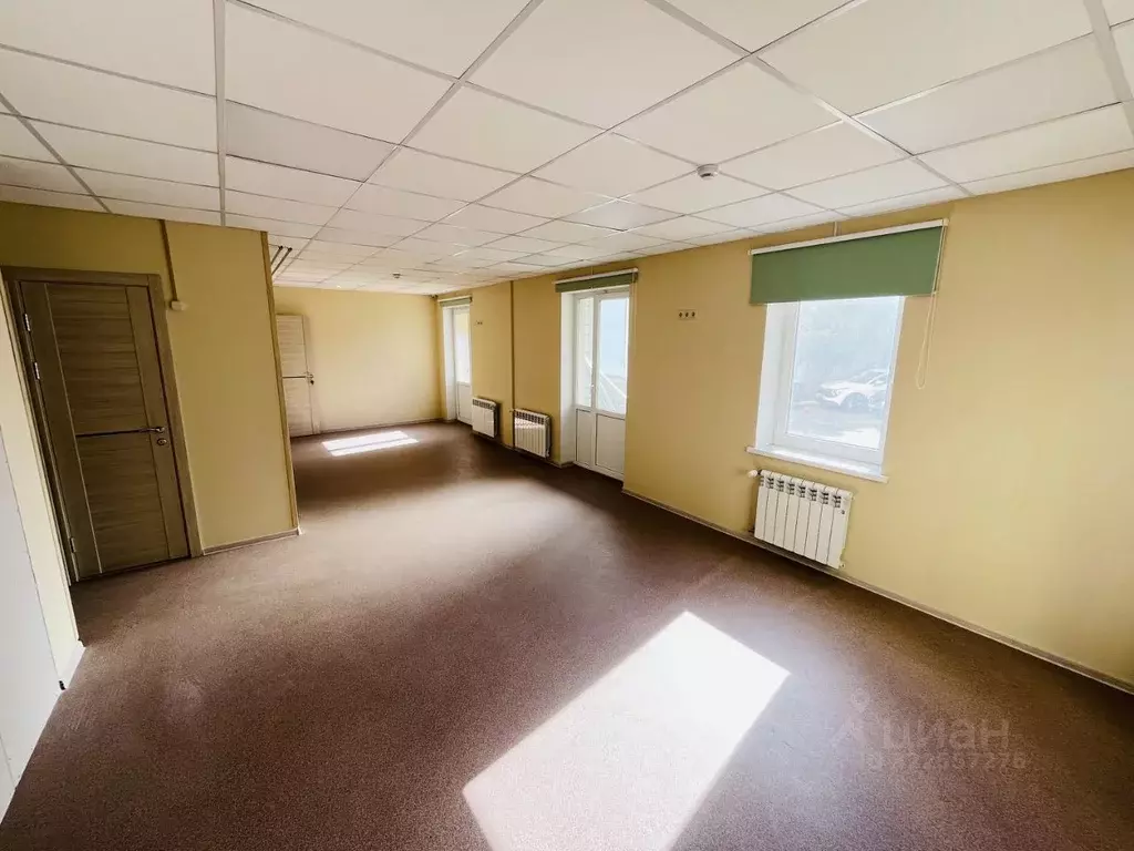 Помещение свободного назначения в Саратовская область, Саратов ул. ... - Фото 1