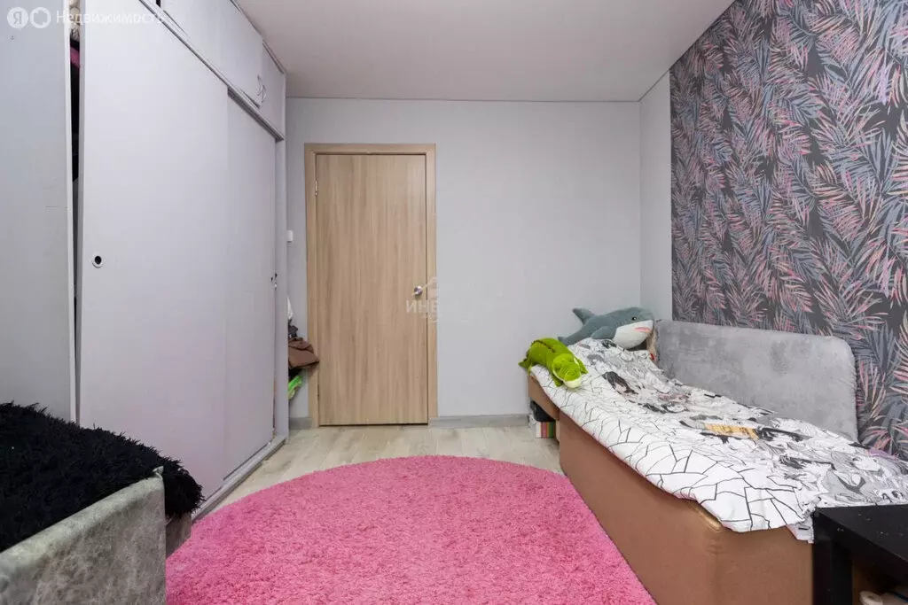 3-комнатная квартира: Челябинск, улица Чайковского, 185 (68 м) - Фото 1