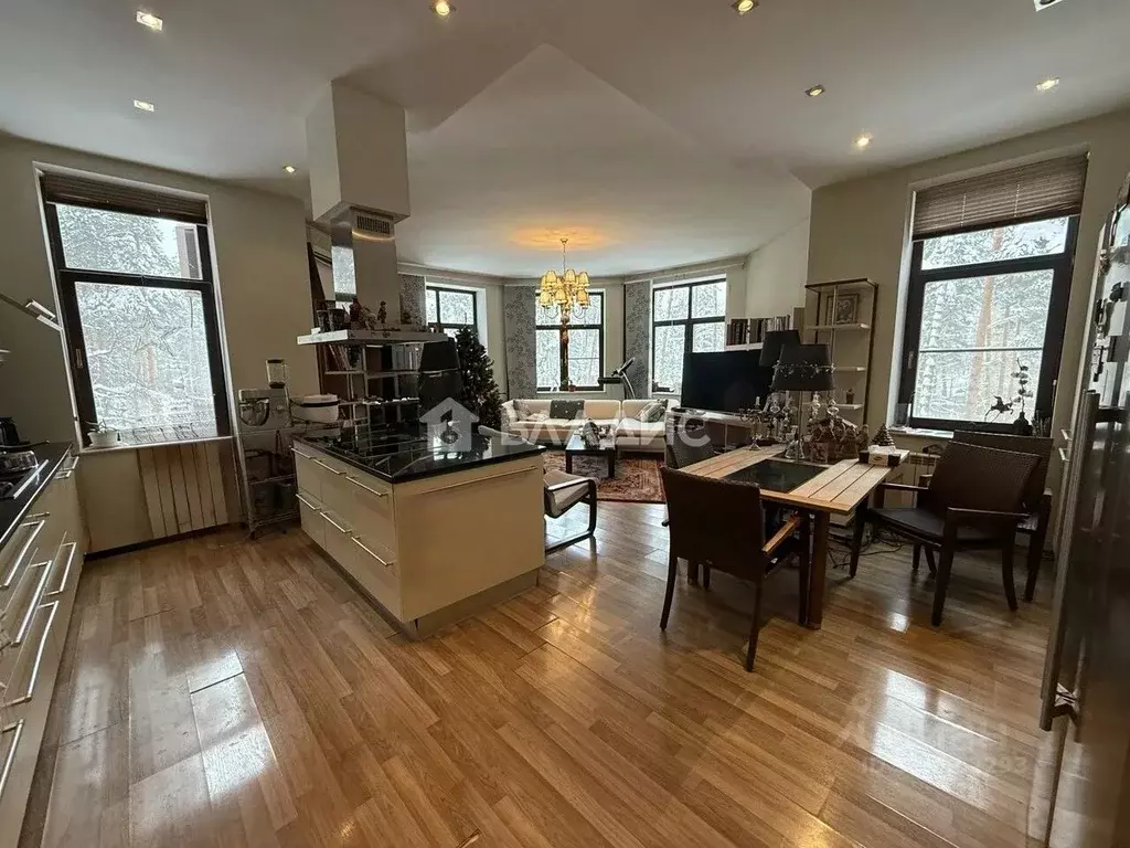 3-к кв. Московская область, Красногорск городской округ, пос. ... - Фото 1