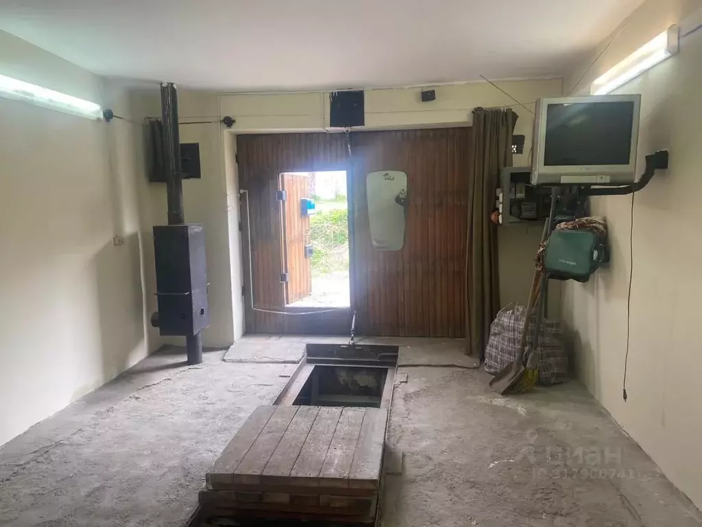 Гараж в Красноярский край, Красноярск ул. Забобонова, 8Ас21 (22 м) - Фото 0