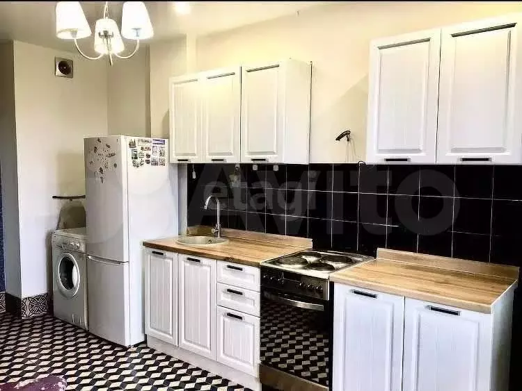 1-к. квартира, 50 м, 6/17 эт. - Фото 1