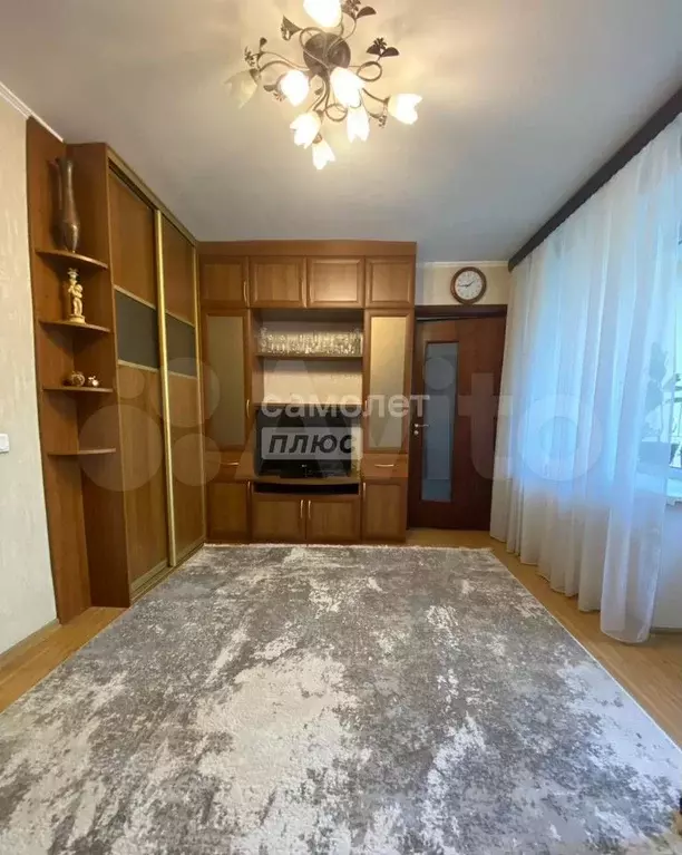 2-к. квартира, 40 м, 4/9 эт. - Фото 1