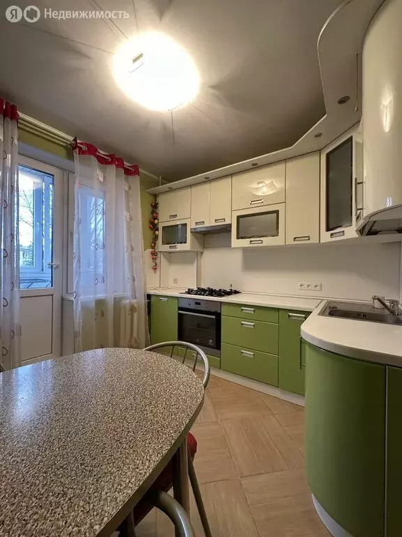 2-комнатная квартира: Псков, Народная улица, 53 (53.4 м) - Фото 2