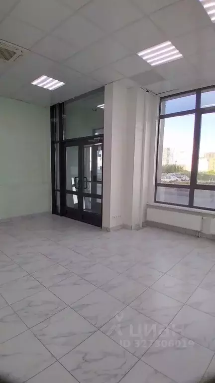 Помещение свободного назначения в Свердловская область, Екатеринбург ... - Фото 1