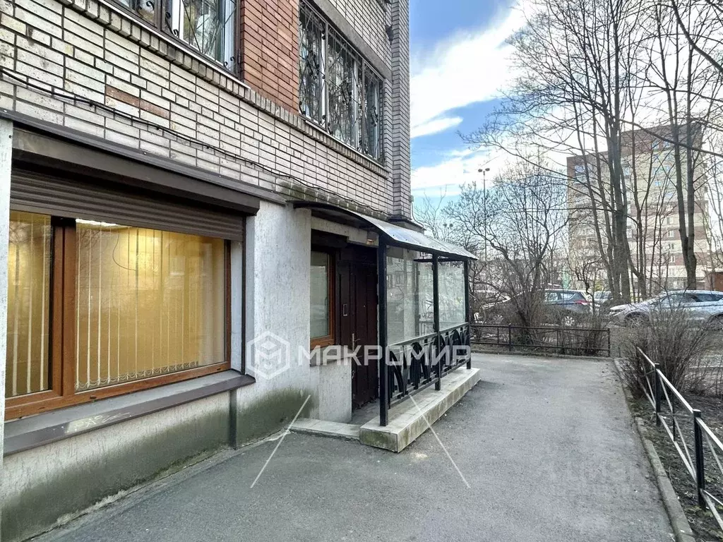 Торговая площадь в Санкт-Петербург 2-й Муринский просп., 39 (150 м) - Фото 1