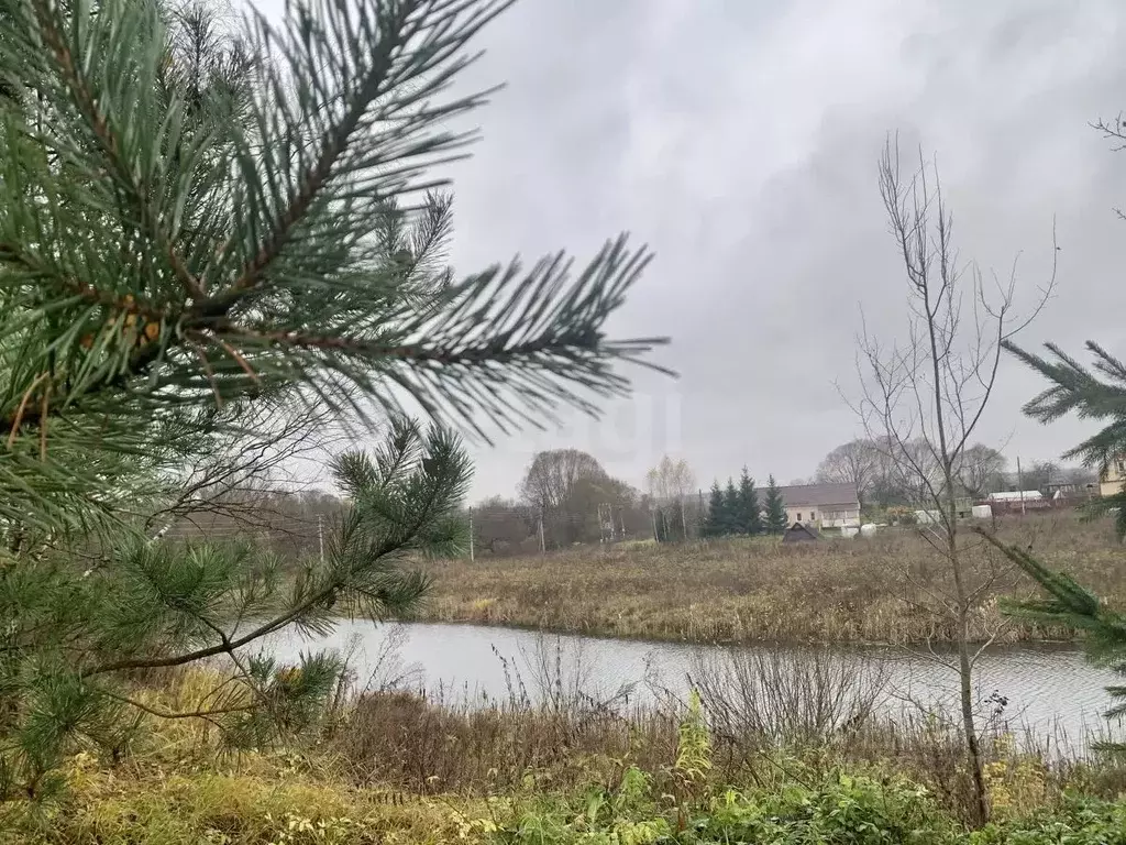 Дом в Калужская область, Бабынинский муниципальный округ, Утешево ... - Фото 1