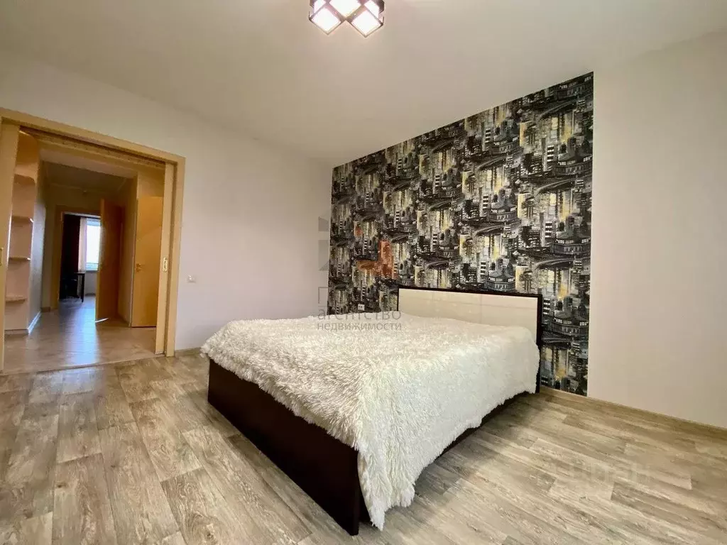 2-к кв. Татарстан, Казань ул. Салиха Батыева, 13 (70.0 м) - Фото 1