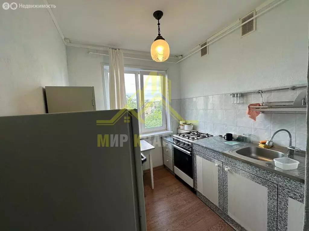 4-комнатная квартира: Орск, Братская улица, 50 (61 м) - Фото 1