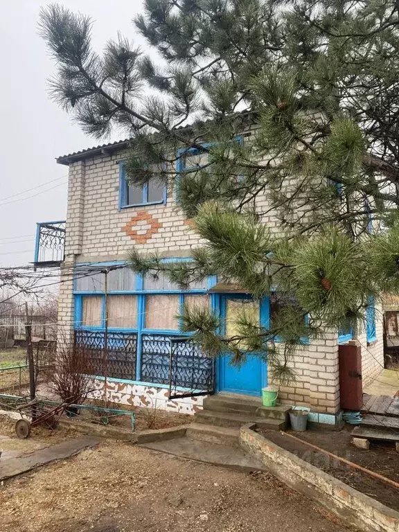 Дом в Волгоградская область, Городищенский район, Краснопахаревское ... - Фото 0