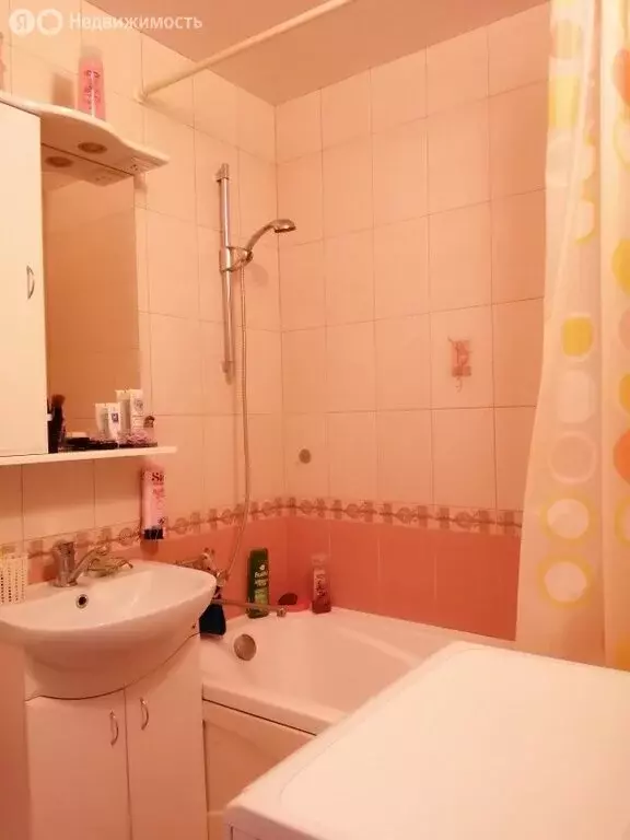 2-комнатная квартира: Бийск, улица Владимира Короленко, 37/2 (44.8 м) - Фото 0