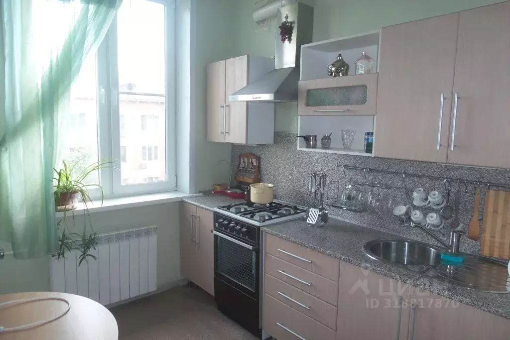 1-к кв. Астраханская область, Астрахань ул. Ленина, 50 (63.0 м) - Фото 0
