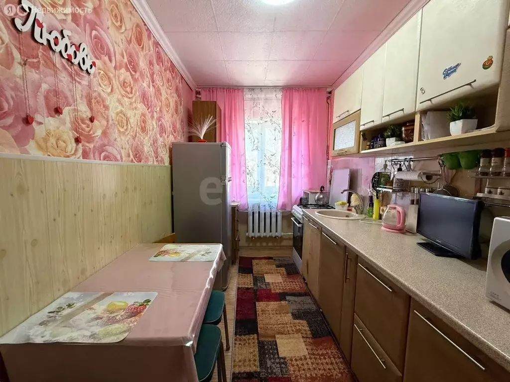 3-комнатная квартира: Великий Устюг, улица Неводчикова, 55 (53.6 м) - Фото 2