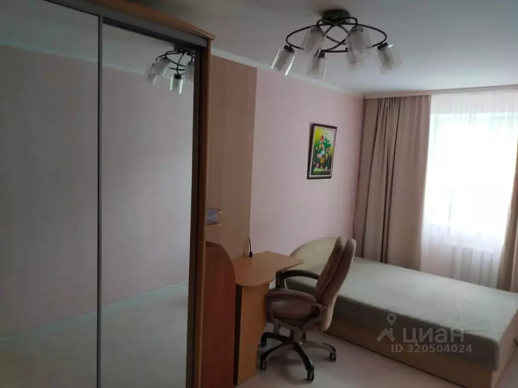 3-к кв. Омская область, Омск наб. Иртышская, 15А (70.0 м) - Фото 2