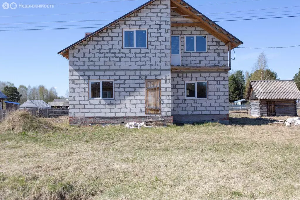 Дом в Тобольский район, Малозоркальцевское сельское поселение, деревня ... - Фото 0