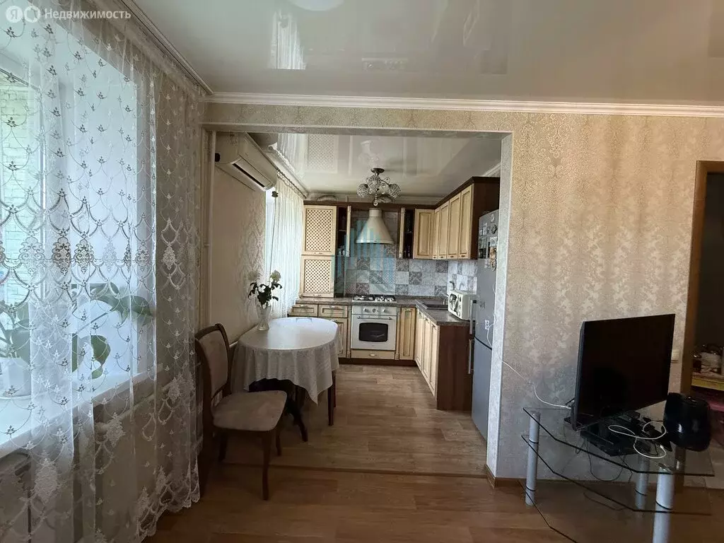2-комнатная квартира: Астрахань, улица Ленина, 19 (42.6 м) - Фото 1