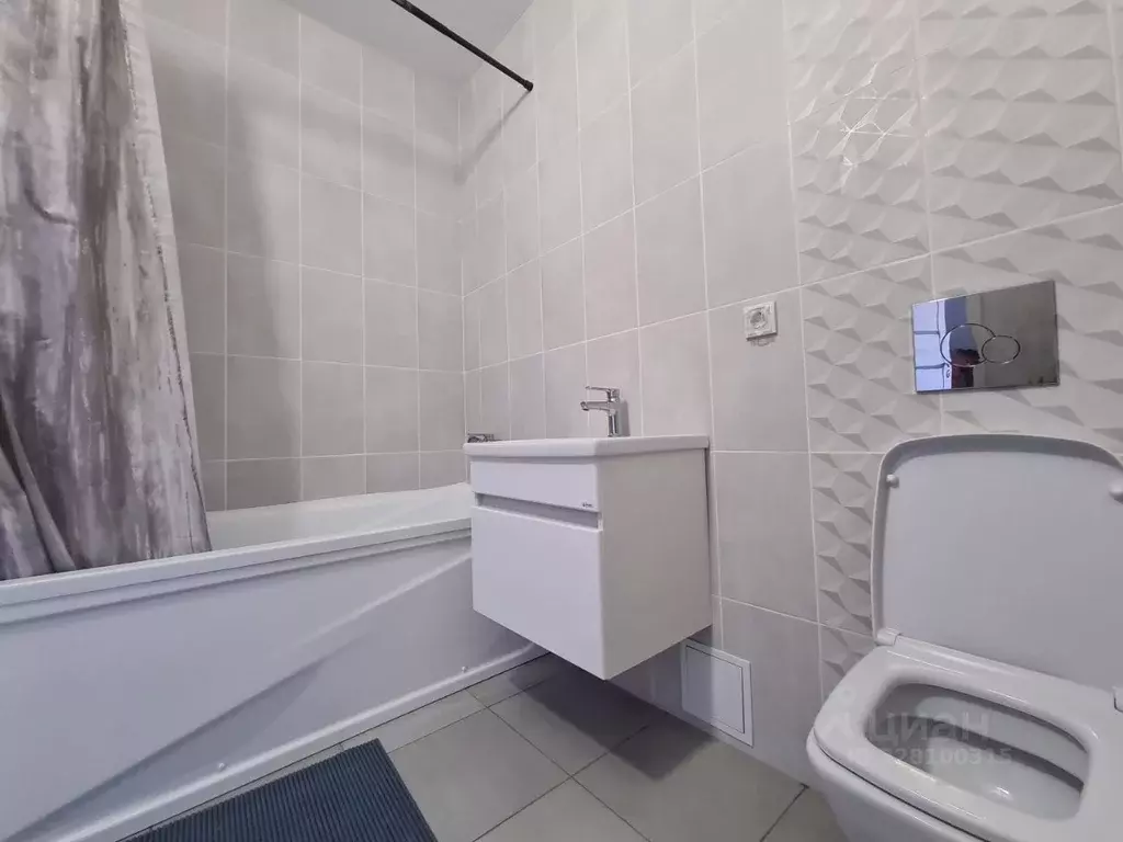 1-к кв. Свердловская область, Екатеринбург ул. Праздничная, 22 (48.2 ... - Фото 2