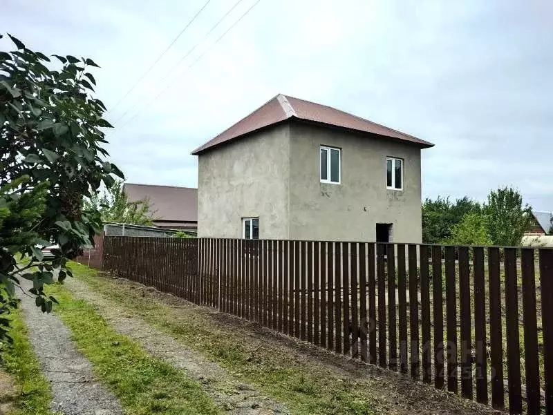 Дом в Самарская область, Ставропольский район, Нижнее Санчелеево ... - Фото 0