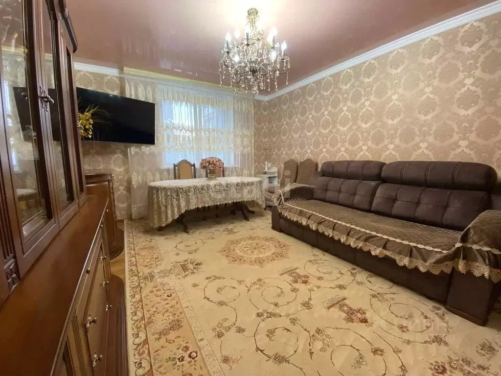 2-к кв. Карачаево-Черкесия, Черкесск ул. Космонавтов, 49Б (59.6 м) - Фото 0