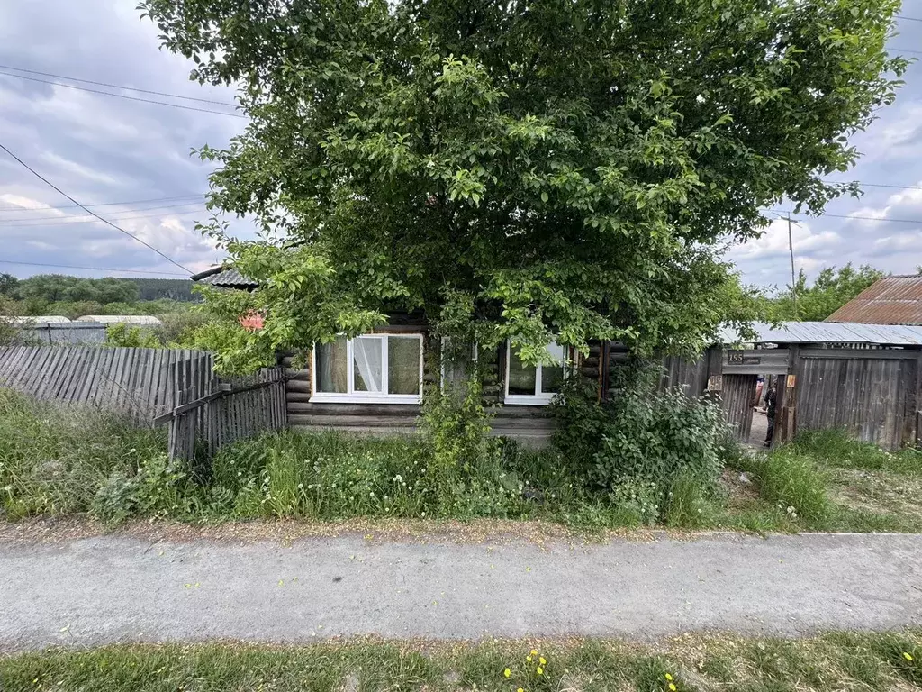 Дом в Свердловская область, Белоярский пгт ул. Ленина, 195 (28 м) - Фото 1
