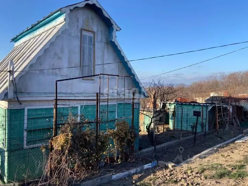 Дом в Приморский край, Владивостокский городской округ, пос. Трудовое ... - Фото 0