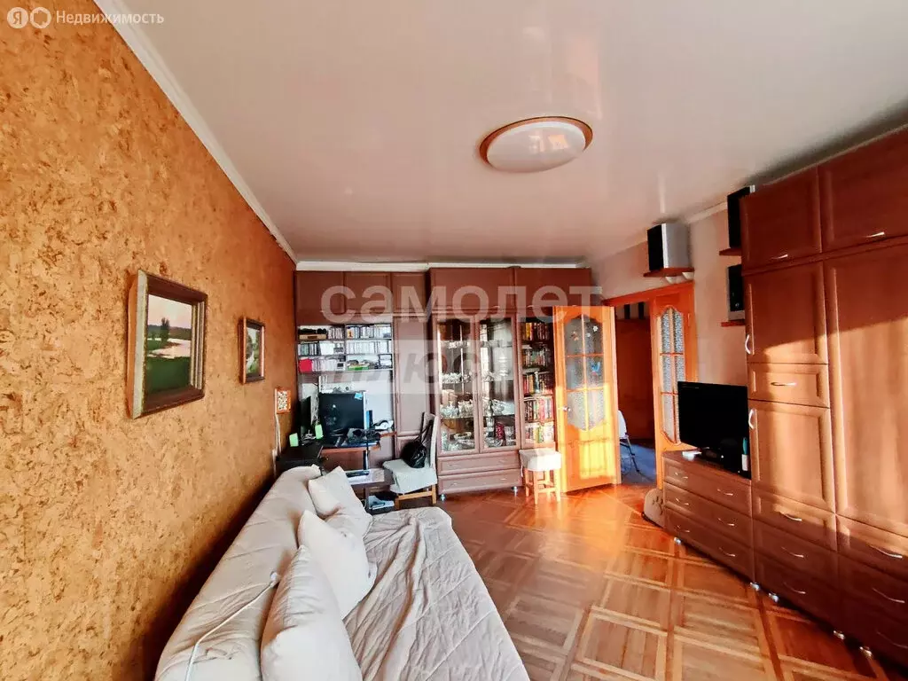 3-комнатная квартира: Астрахань, улица Софьи Перовской, 82к1 (69.2 м) - Фото 0