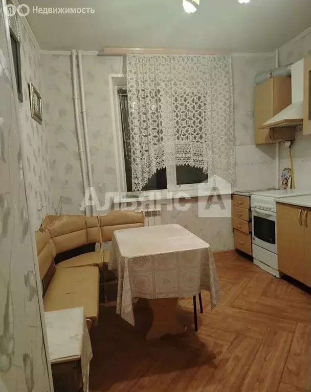 3-комнатная квартира: Волгодонск, улица 50 лет ВЛКСМ, 5 (59.1 м) - Фото 1