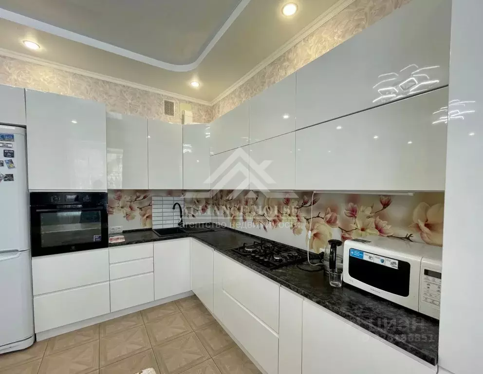 Дом в Татарстан, Казань Салмачи жилмассив, ул. Центральная (140 м) - Фото 1