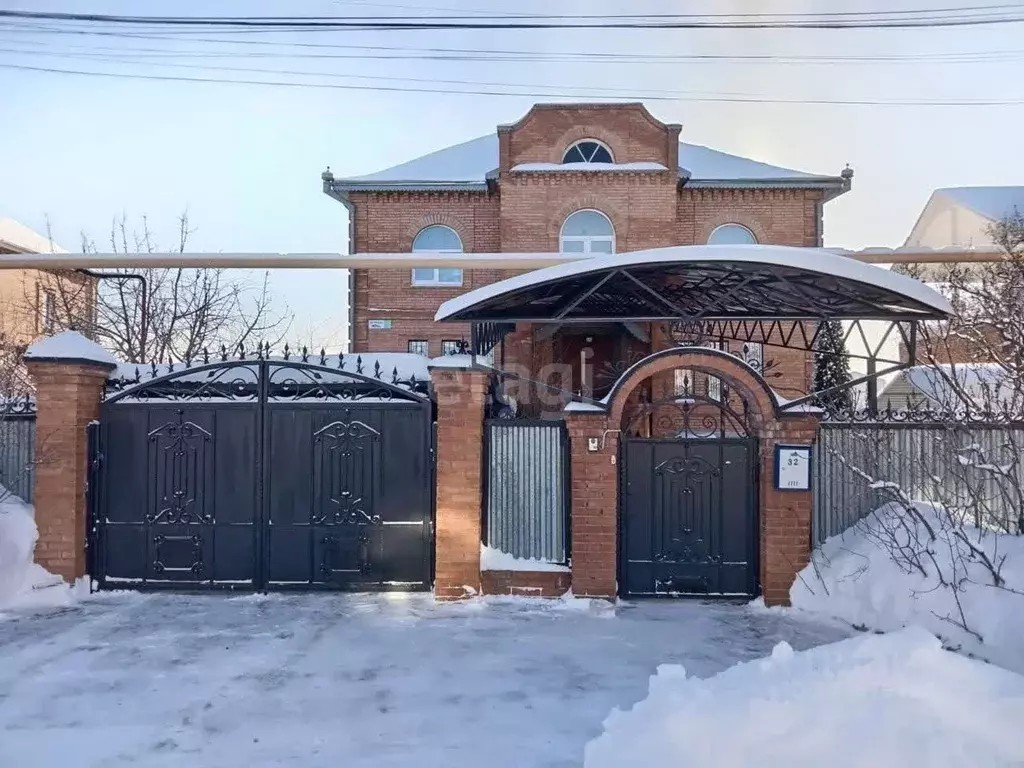 Дом в Самарская область, Тольятти Речная ул. (319 м) - Фото 0