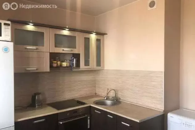 2-комнатная квартира: Тюмень, улица Муравленко, 13 (55.8 м) - Фото 2