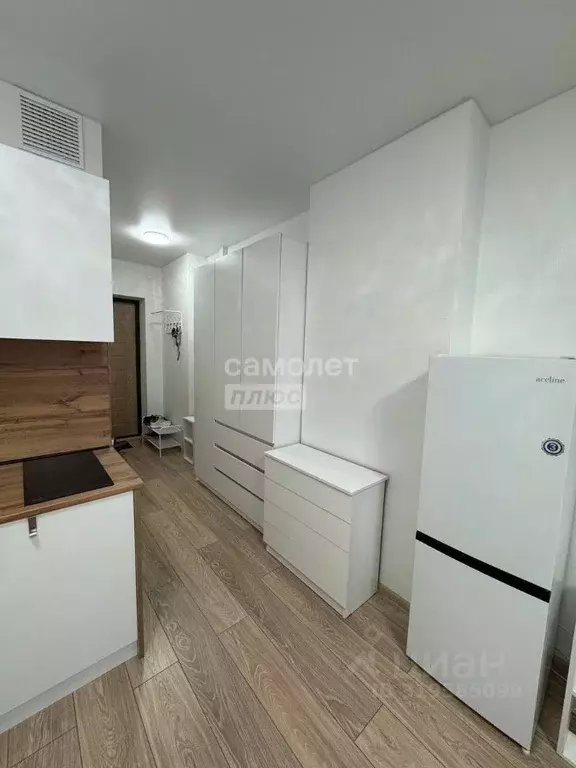 Студия Свердловская область, Екатеринбург ул. Новостроя, 5 (24.0 м) - Фото 1