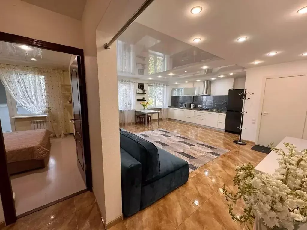 3-к кв. Волгоградская область, Волгоград ул. Сухова, 19 (64.0 м) - Фото 1