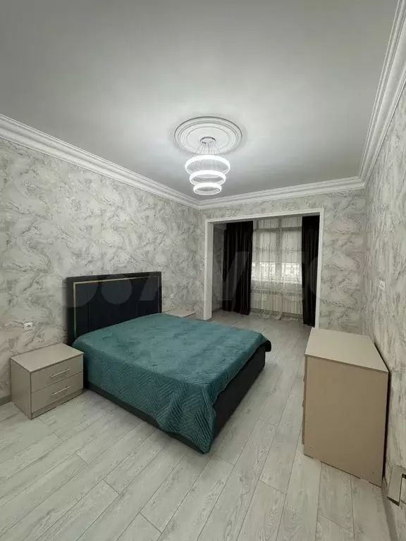3-к. квартира, 120 м, 8/10 эт. - Фото 1
