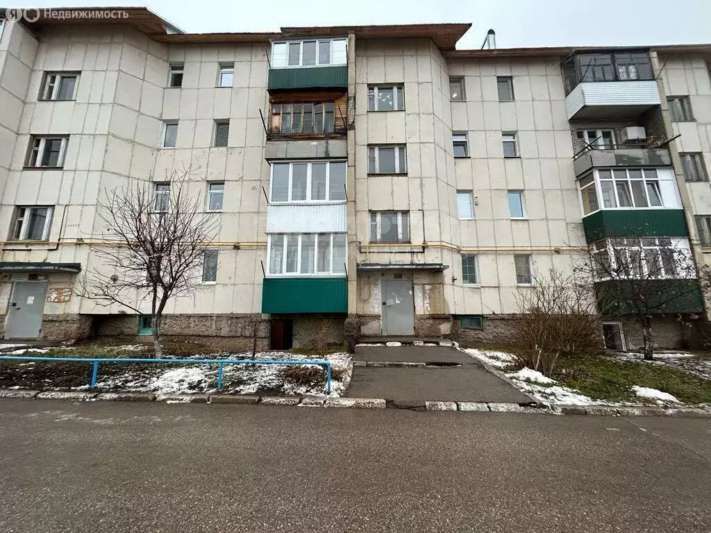 3-комнатная квартира: село Авдон, улица 60 лет СССР, 32 (63.5 м) - Фото 2