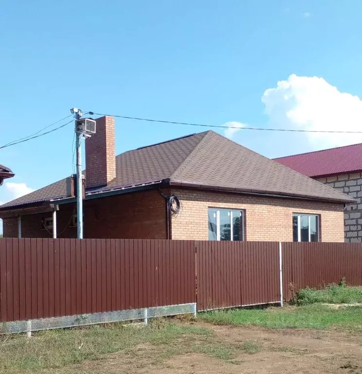 Дом в Ростовская область, Сальск Клиновая ул. (105 м) - Фото 1