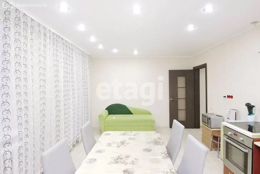 3-комнатная квартира: Ялуторовск, улица Карбышева, 7А (80 м) - Фото 2