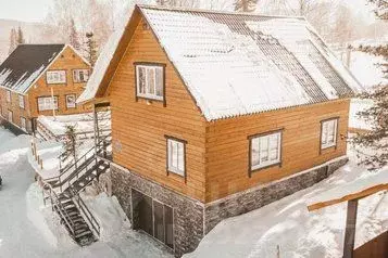 Дом в Кемеровская область, Таштагольский район, Шерегешское городское ... - Фото 1