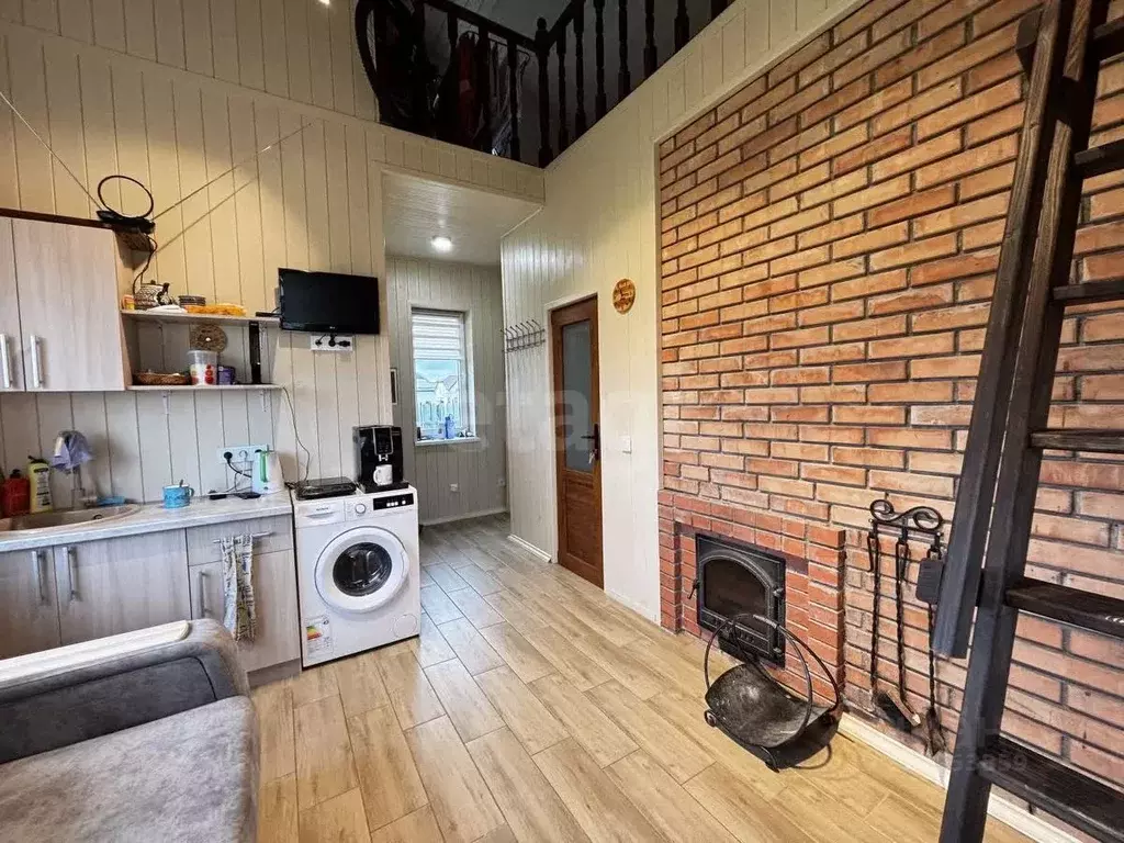 Дом в Калининградская область, Гурьевский муниципальный округ, пос. ... - Фото 1