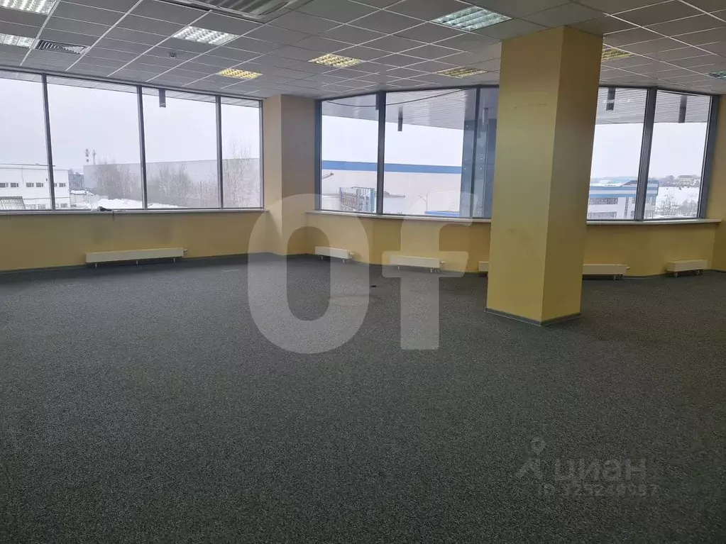 Офис в Московская область, Химки городской округ, д. Дубровки ул. ... - Фото 1