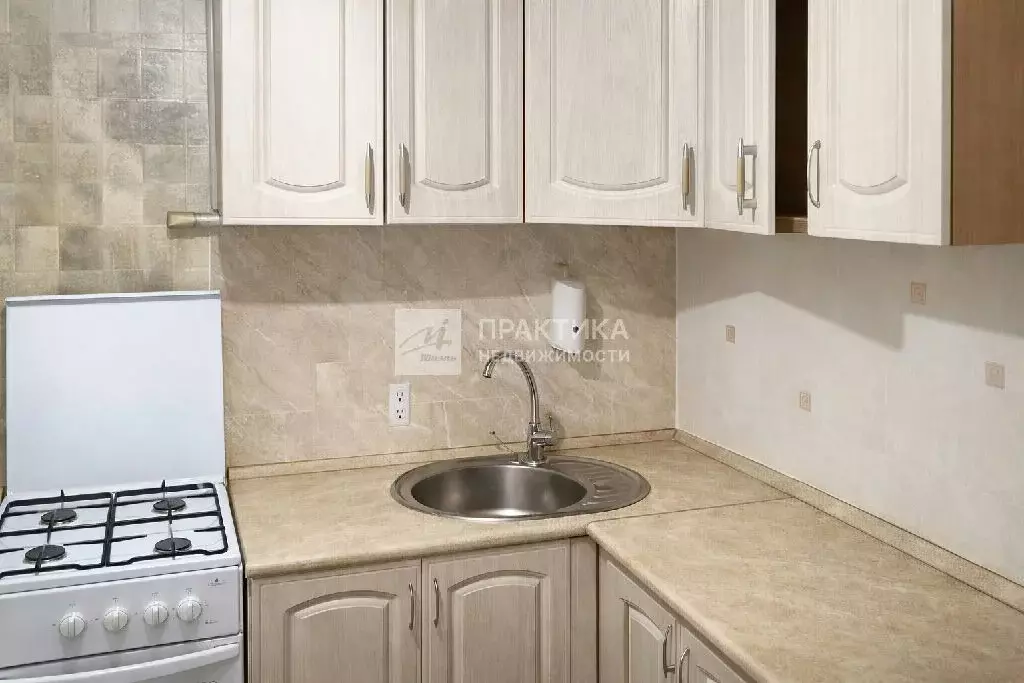 Продается 3-комнатная квартира - Фото 1