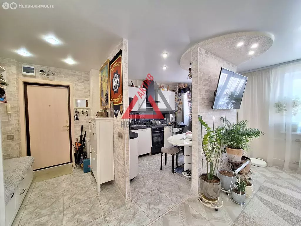 3-комнатная квартира: Каменск-Уральский, улица Прокопьева, 13 (57.5 м) - Фото 1