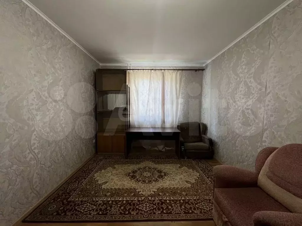 1-к. квартира, 60 м, 1/3 эт. - Фото 1