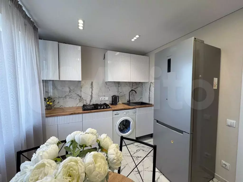 1-к. квартира, 42 м, 7/9 эт. - Фото 1